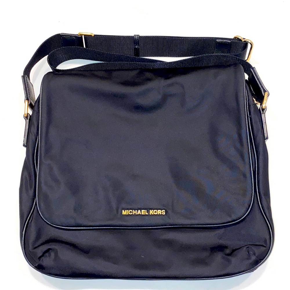 ✨️ Michael Kors black nylon messenger, excellent condition